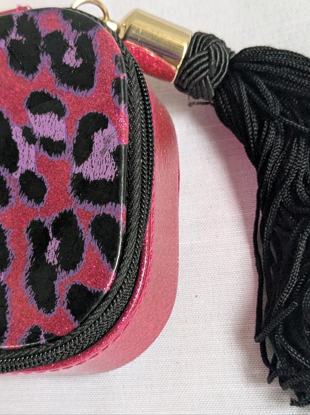 Marc Jacobs Pink and Black Leopard Print Wristlet with Tassel - Picture 3 of 9